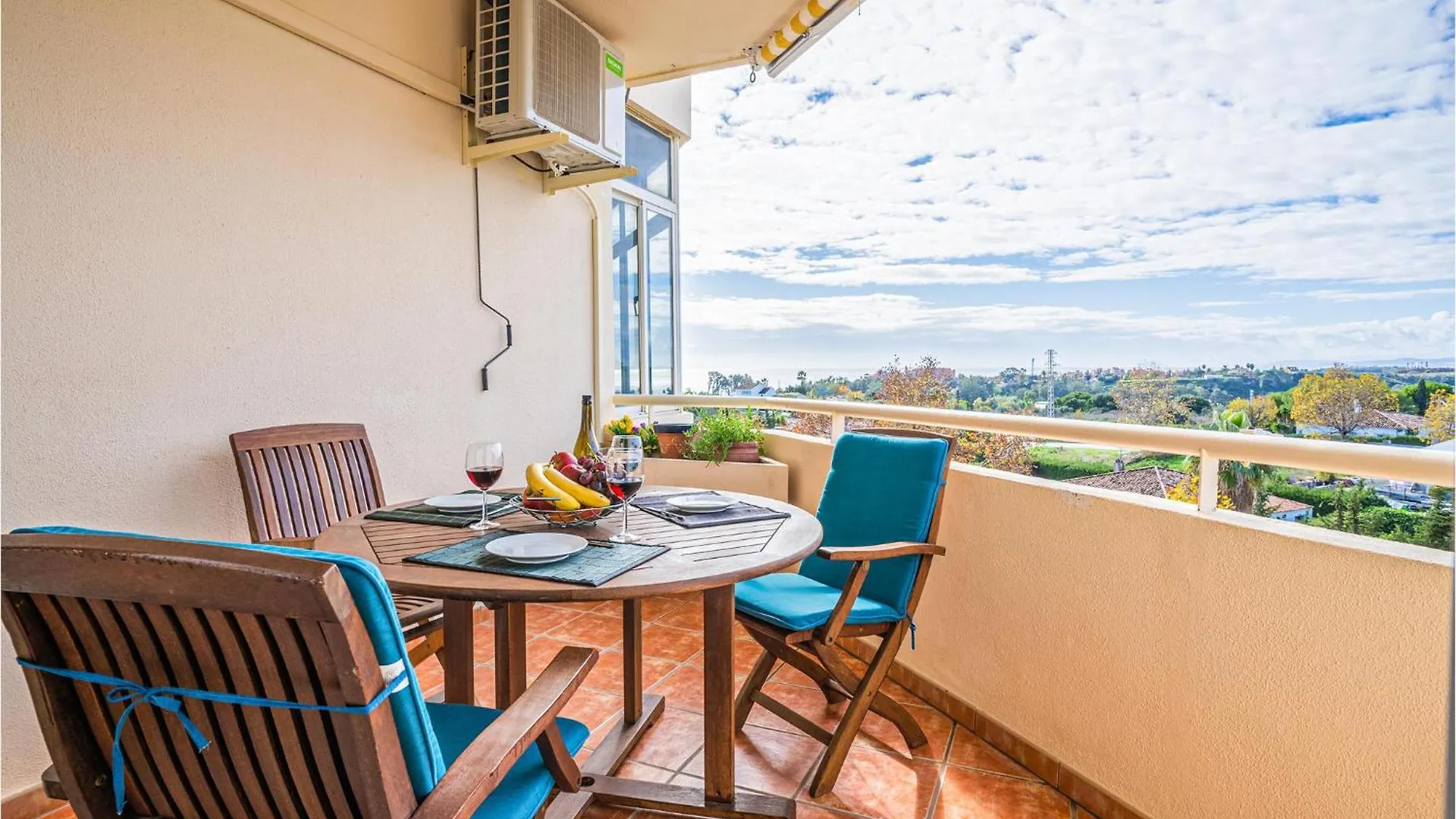 Nice Apartment In Estepona With Kitchen 0*,  Espagne