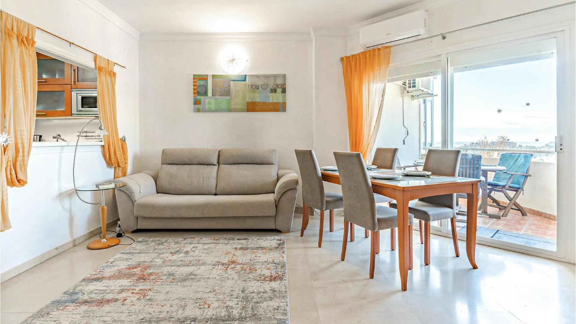 Nice Apartment In Estepona With Kitchen Espagne