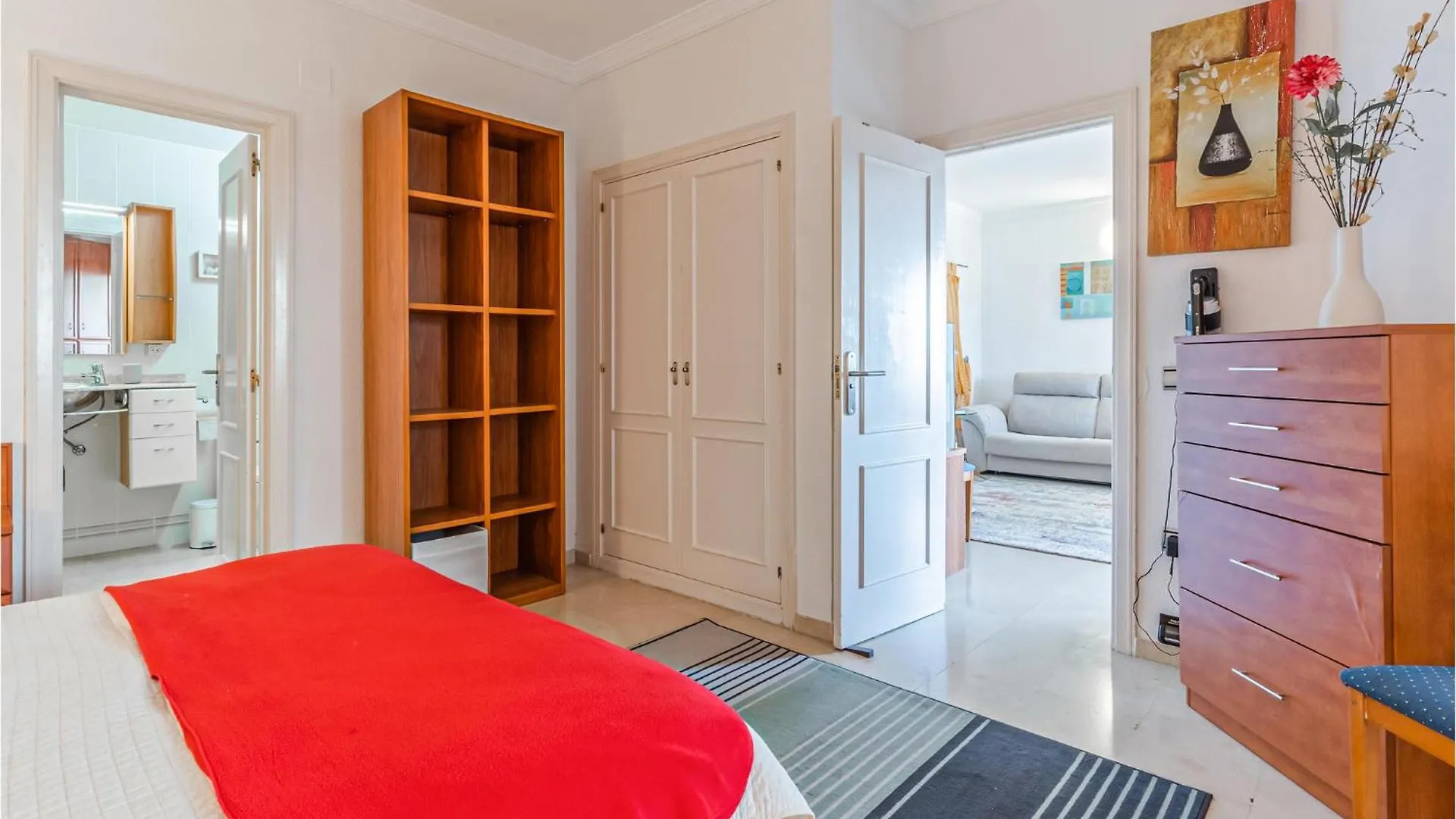 Nice Apartment In Estepona With Kitchen